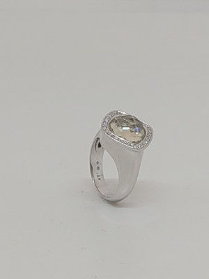 Wit gouden ring