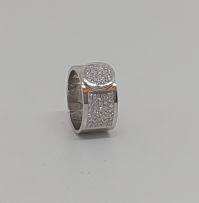 Wit gouden ring