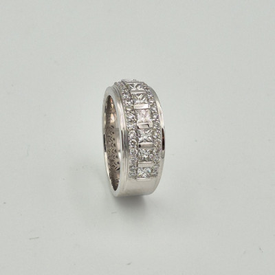 Wit gouden ring